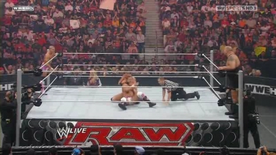 WWE_Monday_Night_Raw_The_Draft_26th_April_2010_HDTV_XviD-FWG_pt1_avi_000661560.jpg
