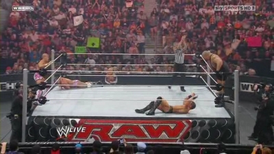 WWE_Monday_Night_Raw_The_Draft_26th_April_2010_HDTV_XviD-FWG_pt1_avi_000700400.jpg