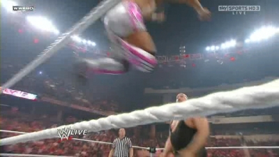 WWE_Monday_Night_Raw_The_Draft_26th_April_2010_HDTV_XviD-FWG_pt1_avi_000703200.jpg