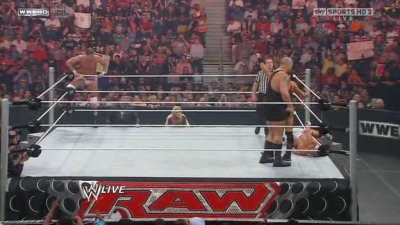 WWE_Monday_Night_Raw_The_Draft_26th_April_2010_HDTV_XviD-FWG_pt1_avi_000808480.jpg