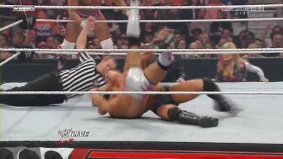 WWE_Monday_Night_Raw_The_Draft_26th_April_2010_HDTV_XviD-FWG_pt1_avi_000853480.jpg