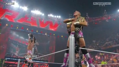 WWE_Monday_Night_Raw_The_Draft_26th_April_2010_HDTV_XviD-FWG_pt1_avi_001059080.jpg