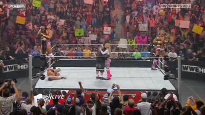 WWE_Monday_Night_Raw_The_Draft_26th_April_2010_HDTV_XviD-FWG_pt1_avi_001063680.jpg
