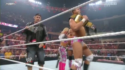 WWE_Monday_Night_Raw_The_Draft_26th_April_2010_HDTV_XviD-FWG_pt1_avi_001072880.jpg