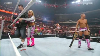 WWE_Monday_Night_Raw_The_Draft_26th_April_2010_HDTV_XviD-FWG_pt1_avi_001130160.jpg