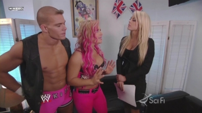 ECW_on_SCiFi_04_21_09_Natalya_Tiffany_BackStage_720p_AC3_5_1_XviD_avi_000010143.jpg