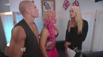 ECW_on_SCiFi_04_21_09_Natalya_Tiffany_BackStage_720p_AC3_5_1_XviD_avi_000071538.jpg