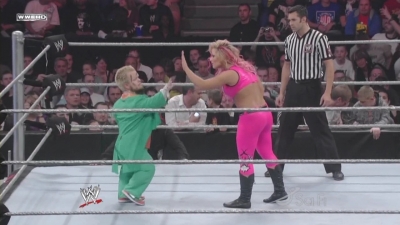 ECW_on_SCiFi_04_21_09_Natalya_vs_Hornswoggle_720p_AC3_5_1_XviD_avi_000022055.jpg