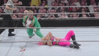 ECW_on_SCiFi_04_21_09_Natalya_vs_Hornswoggle_720p_AC3_5_1_XviD_avi_000065799.jpg