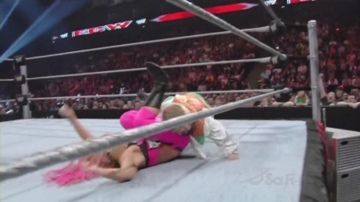 ECW_on_SCiFi_04_21_09_Natalya_vs_Hornswoggle_720p_AC3_5_1_XviD_avi_000093626.jpg