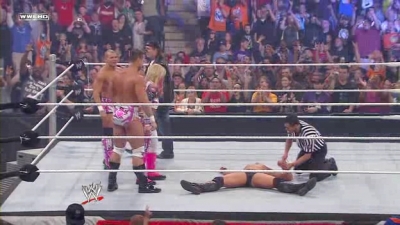 WWE_Extreme_Rules_2010_Big_Show_and_Miz_Gauntlet_Tag_Team_Match_avi_000894226.jpg