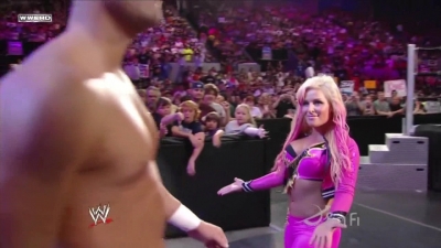 ECW_on_SCiFi_06_16_09_Natalya_720p_AC3_5_1_XviD_avi_000018651.jpg