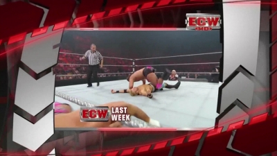 ECW_on_SCiFi_06_16_09_Natalya_720p_AC3_5_1_XviD_avi_000054287.jpg