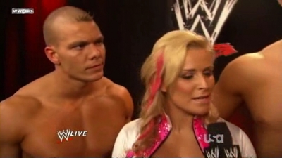 WWE_Raw_06_21_10_HDTV-XviD-SER_WRESTLiNGBAY_COM-quickupload_net_avi_002009240.jpg