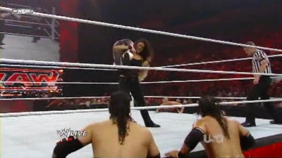 WWE_Raw_06_21_10_HDTV-XviD-SER_WRESTLiNGBAY_COM-quickupload_net_avi_002278209.jpg