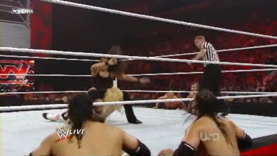 WWE_Raw_06_21_10_HDTV-XviD-SER_WRESTLiNGBAY_COM-quickupload_net_avi_002281846.jpg