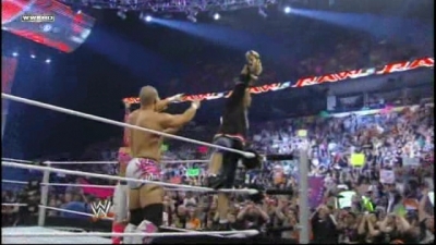 WWE_Raw_05_17_2010_HDTV_XviD-XS_avi_003998694.jpg