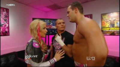 WWE_Raw_05_31_2010_HDTV_XviD-XS_www_WRESTLEYOURWAY_com_avi_001609107.jpg