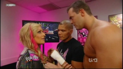 WWE_Raw_05_31_2010_HDTV_XviD-XS_www_WRESTLEYOURWAY_com_avi_001611643.jpg
