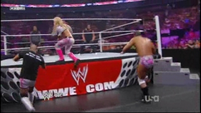 WWE_Raw_05_31_2010_HDTV_XviD-XS_www_WRESTLEYOURWAY_com_avi_003762058.jpg