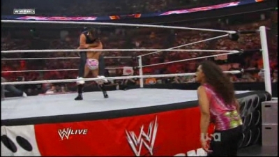 WWE_Raw_05_31_2010_HDTV_XviD-XS_www_WRESTLEYOURWAY_com_avi_003785081.jpg