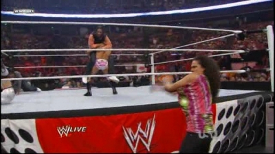 WWE_Raw_05_31_2010_HDTV_XviD-XS_www_WRESTLEYOURWAY_com_avi_003785948.jpg