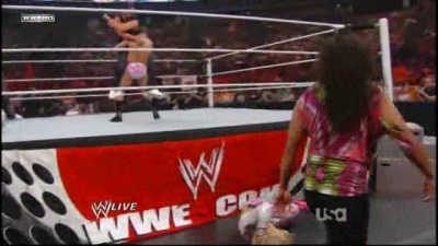 WWE_Raw_05_31_2010_HDTV_XviD-XS_www_WRESTLEYOURWAY_com_avi_003788184.jpg