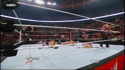 WWE_Raw_05_31_2010_HDTV_XviD-XS_www_WRESTLEYOURWAY_com_avi_003806335.jpg