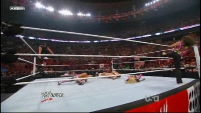 WWE_Raw_05_31_2010_HDTV_XviD-XS_www_WRESTLEYOURWAY_com_avi_003807603.jpg