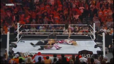 WWE_Raw_05_31_2010_HDTV_XviD-XS_www_WRESTLEYOURWAY_com_avi_003813810.jpg
