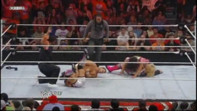 WWE_Raw_05_31_2010_HDTV_XviD-XS_www_WRESTLEYOURWAY_com_avi_003815178.jpg