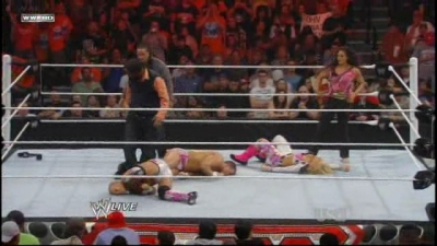 WWE_Raw_05_31_2010_HDTV_XviD-XS_www_WRESTLEYOURWAY_com_avi_003817446.jpg