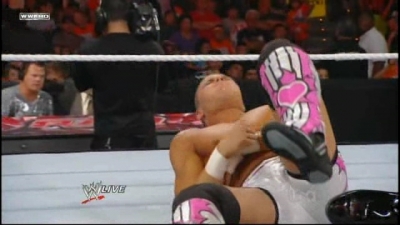 WWE_Raw_05_31_2010_HDTV_XviD-XS_www_WRESTLEYOURWAY_com_avi_003843773.jpg