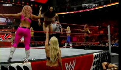 xtreme-wrestling-network_com_WWE_Raw_04_06_09_DSR_XviD-XWT_avi_001719720.jpg