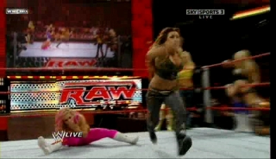 xtreme-wrestling-network_com_WWE_Raw_04_06_09_DSR_XviD-XWT_avi_001802640.jpg