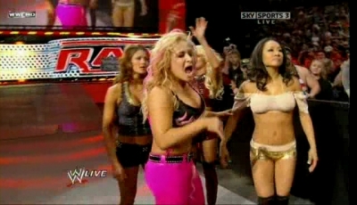 xtreme-wrestling-network_com_WWE_Raw_04_06_09_DSR_XviD-XWT_avi_001904120.jpg