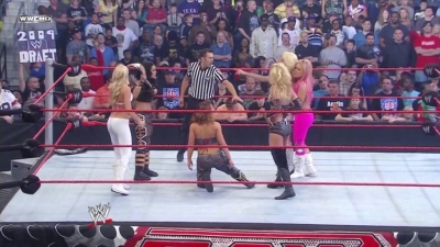 WWE_Raw_04_13_09_Raw_Divas_vs_SmackDown_Divas_720p_AC3_5_1_XviD_avi_000259192.jpg
