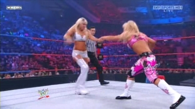 WWE_Bragging_Rights_2009_Kelly_Kelly_Gail_Kim_Melina_vs_Michelle_McCool_Beth_Natalya_XviD_avi_000288560.jpg