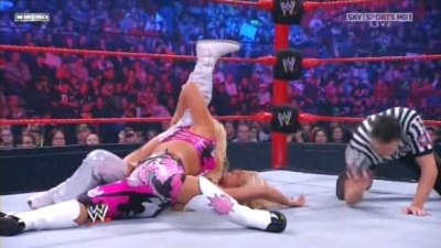 WWE_Bragging_Rights_2009_Kelly_Kelly_Gail_Kim_Melina_vs_Michelle_McCool_Beth_Natalya_XviD_avi_000314360.jpg
