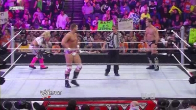 WWE_Monday_Night_Raw_2010_05_10_HDTV_XviD-WB_avi_001144044.jpg
