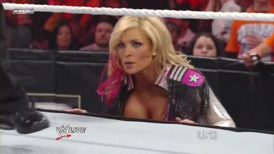 WWE_Monday_Night_Raw_2010_05_10_HDTV_XviD-WB_avi_001191224.jpg