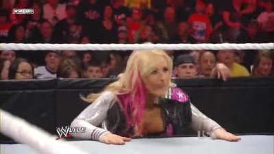 WWE_Monday_Night_Raw_2010_05_10_HDTV_XviD-WB_avi_001214948.jpg