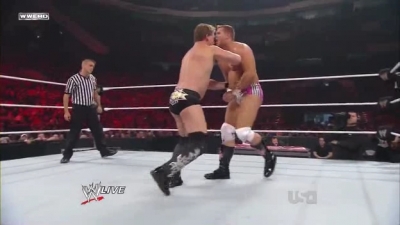 WWE_Monday_Night_Raw_2010_05_10_HDTV_XviD-WB_avi_001250650.jpg