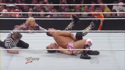 WWE_Monday_Night_Raw_2010_05_10_HDTV_XviD-WB_avi_001277811.jpg