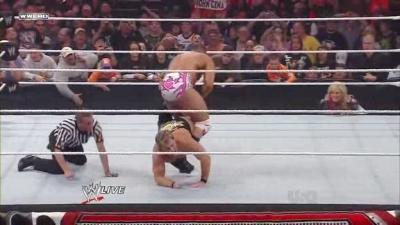 WWE_Monday_Night_Raw_2010_05_10_HDTV_XviD-WB_avi_001315181.jpg