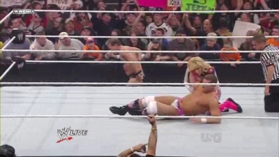 WWE_Monday_Night_Raw_2010_05_10_HDTV_XviD-WB_avi_001355955.jpg