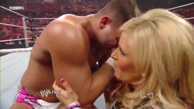 WWE_Monday_Night_Raw_2010_05_10_HDTV_XviD-WB_avi_001393493.jpg