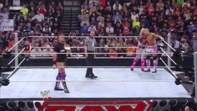 WWE_Monday_Night_Raw_2010_05_10_HDTV_XviD-WB_avi_003199032.jpg