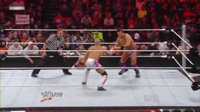 WWE_Monday_Night_Raw_2010_05_10_HDTV_XviD-WB_avi_003221921.jpg