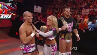 WWE_Monday_Night_Raw_2010_05_10_HDTV_XviD-WB_avi_003313213.jpg